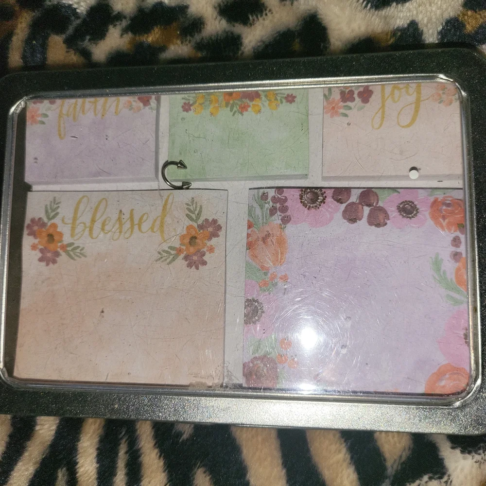 Sticky notes - Picture 2 of 2